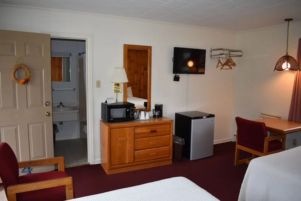 Country Club Motel