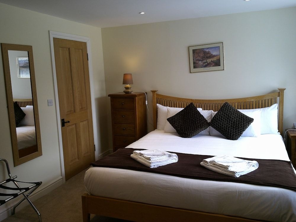 The Crown Hotel