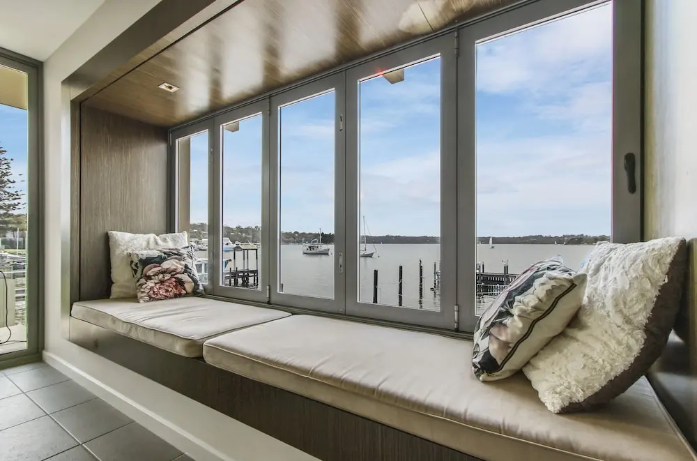 A Window on the Bay - Scenic Metung Retreat