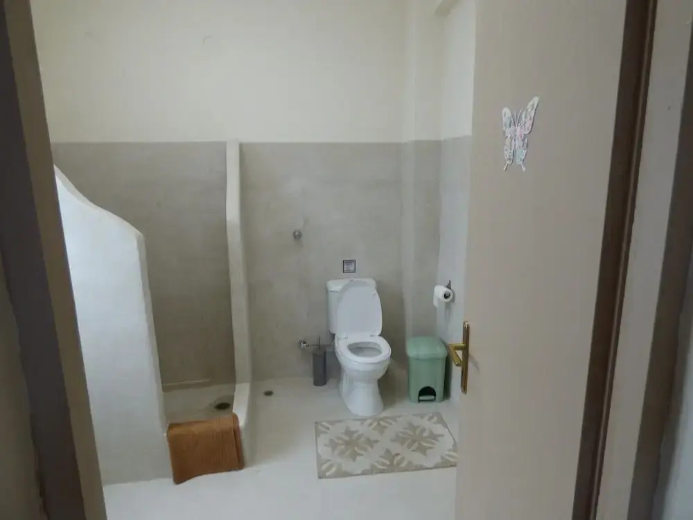 Paraportiani Guesthouse