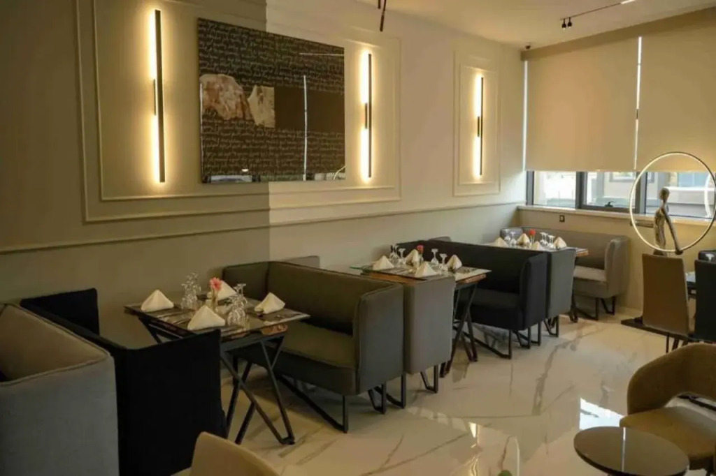 ONYX By Luna Hotel