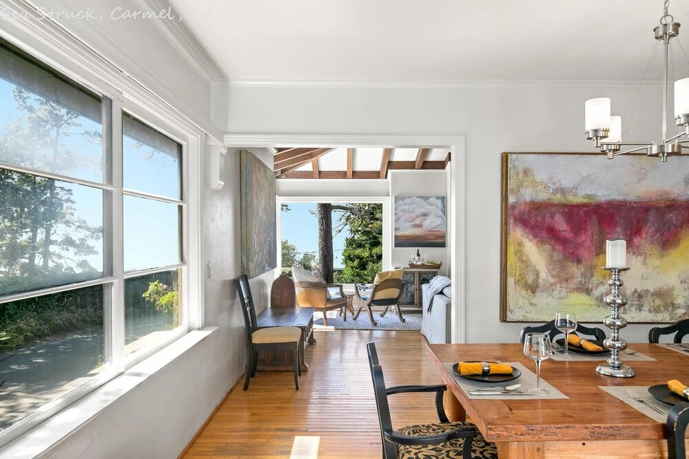 Stunning Ocean Views, Close to Golf, Wine Tasting, Shops, Beach, Aquarium Passes Available!