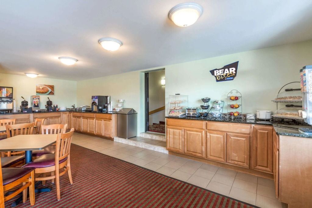 Days Inn by Wyndham Middletown/Newport Area