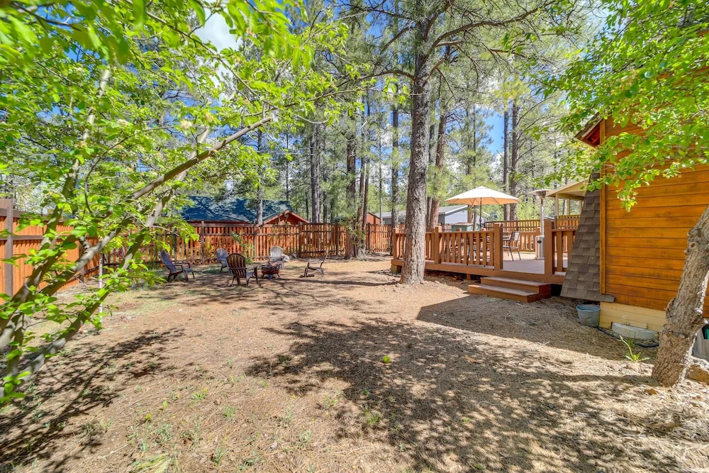 Pet-friendly Arizona Cabin - Fire Pit, Near Skiing
