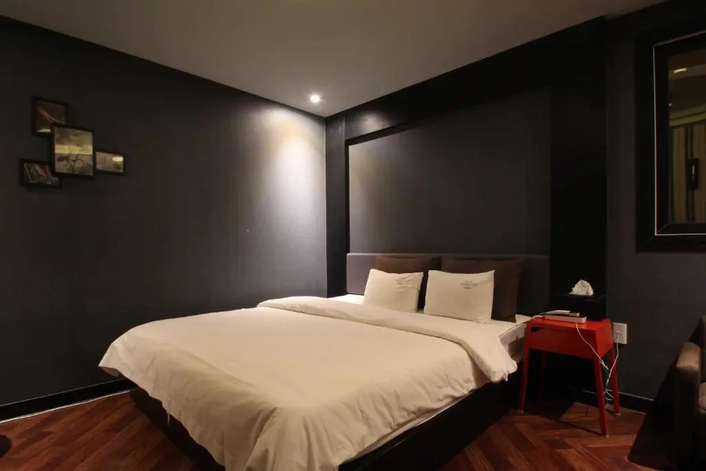 French Code Hotel