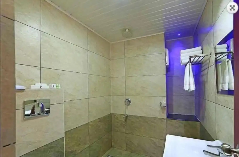 Hotel C7 Munnar