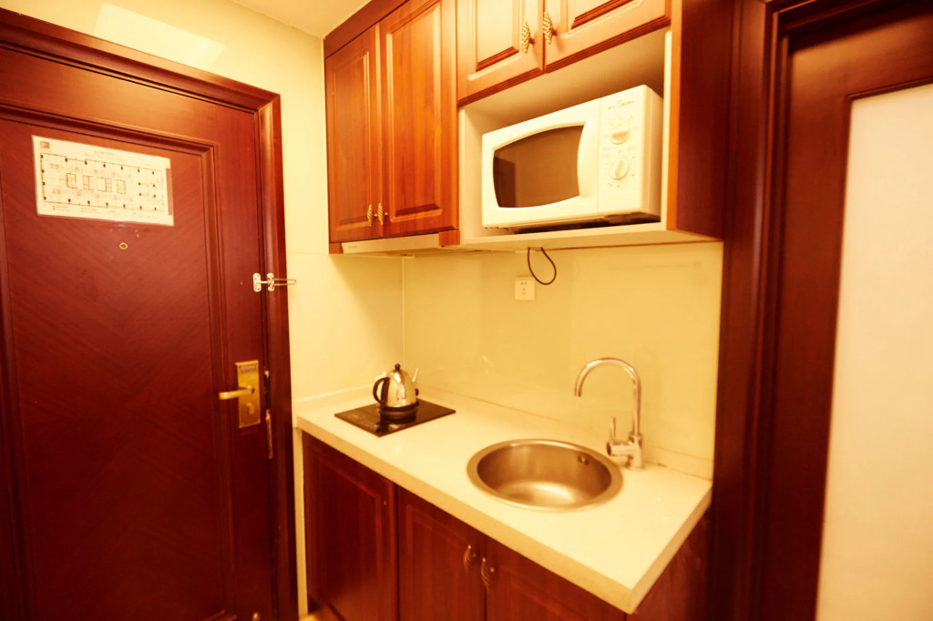 Sunny Private Apt Of Grand Continental