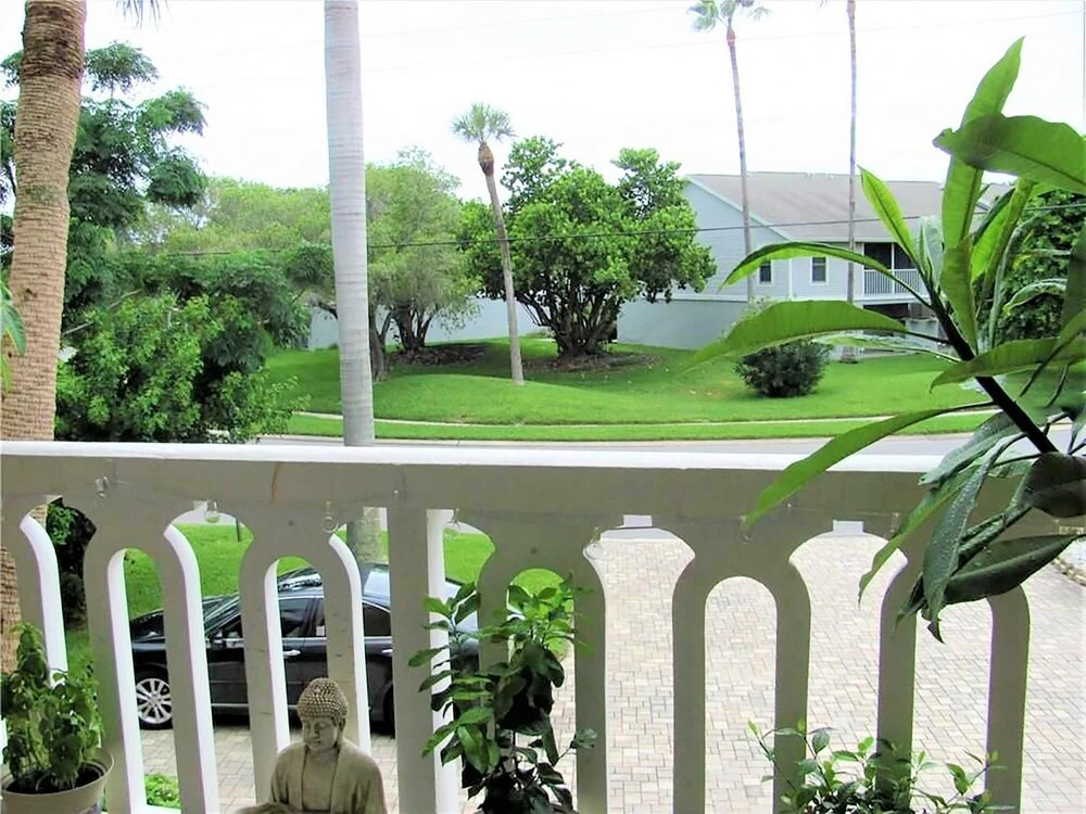 Treasure Island 1 Bedroom, 1 Bathroom, Condominium, 11605