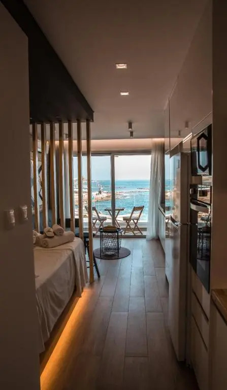 COSea Living: SeaSide Deluxe Suite in Harbour 107B