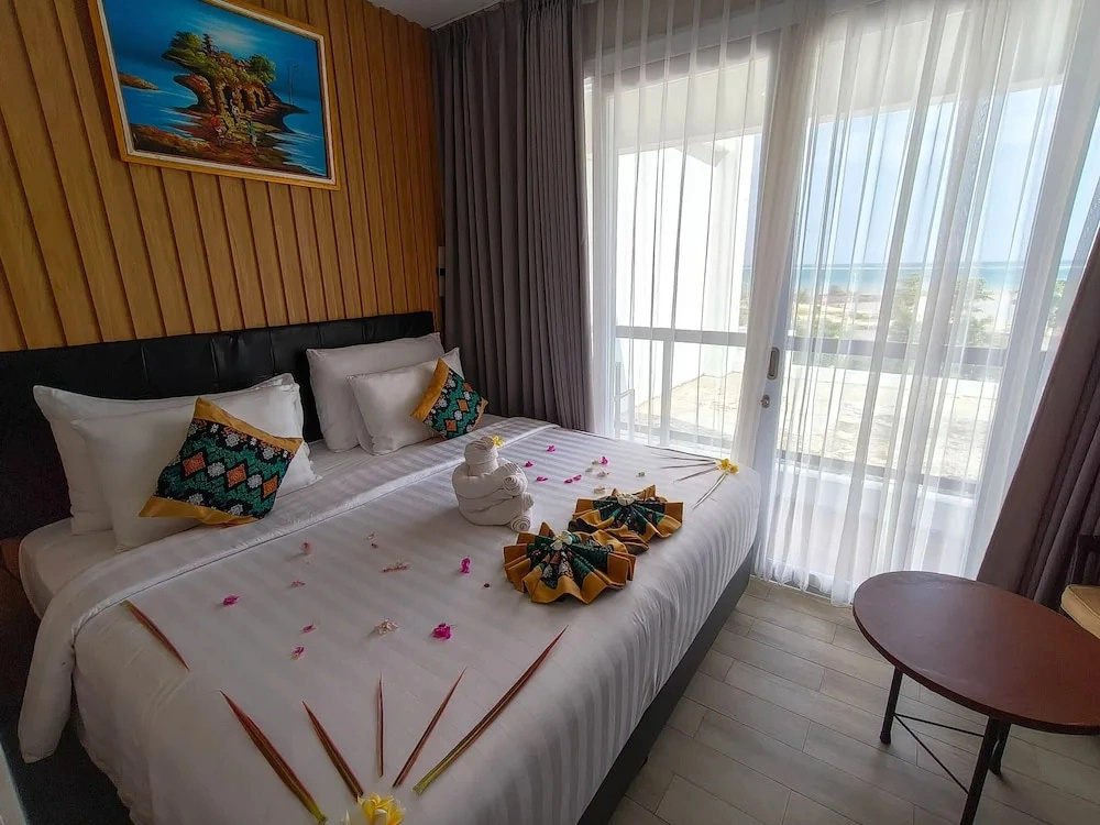 Raja Hotel Kuta Mandalika Powered by Archipelago