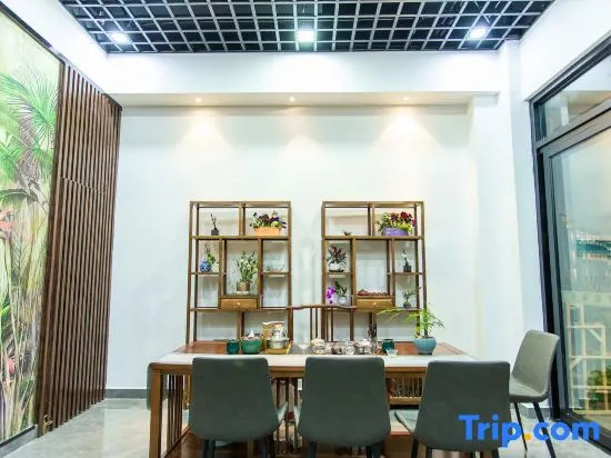 Jishu Holiday Apartment (Menghai Mengbala Store)