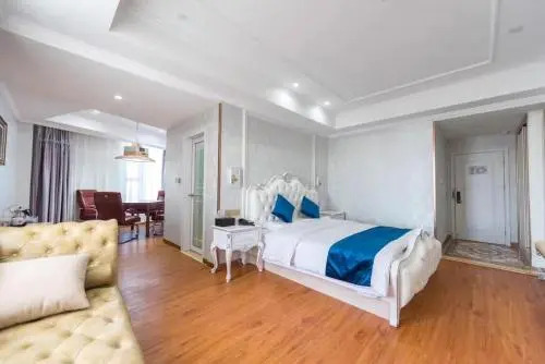 England Court Hotel