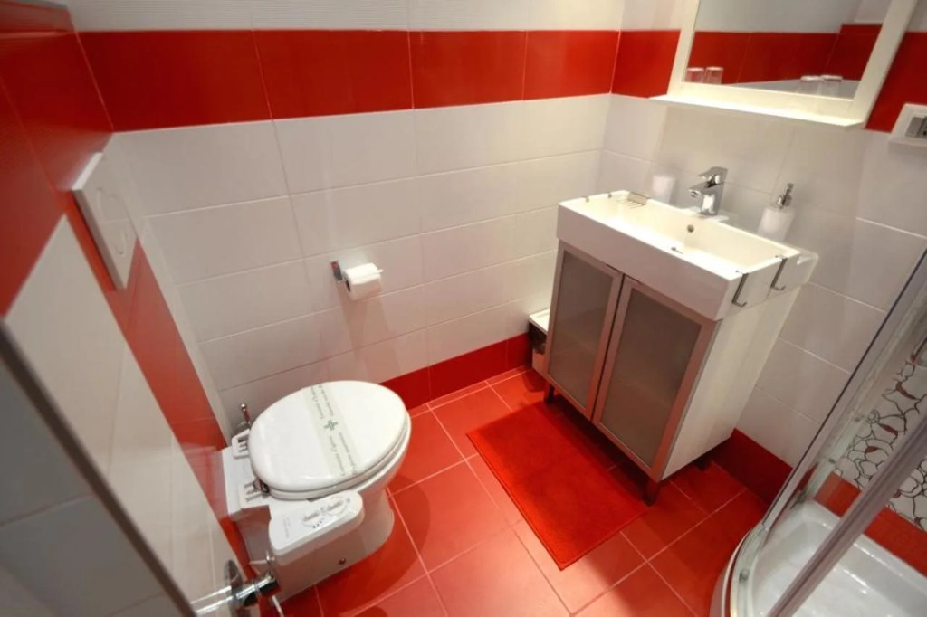 WhatsHouse Roma