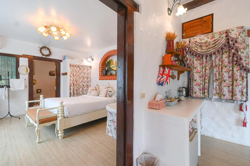 Swiss Valley Hip Resort