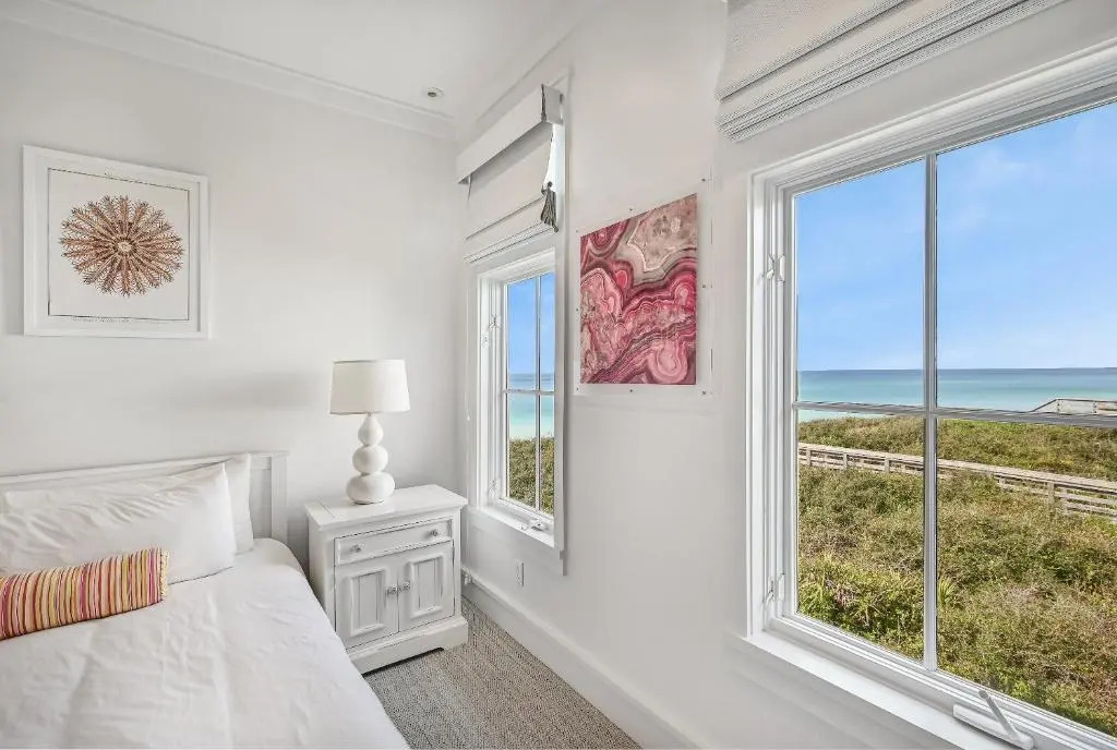 30A Beach House - The Flying Pig