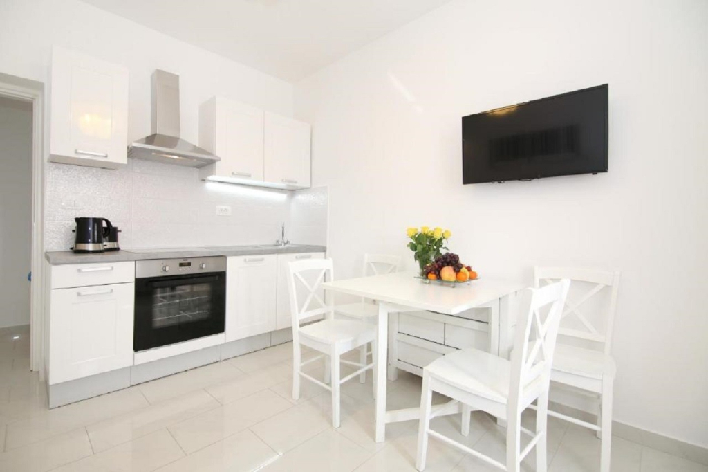 Apartment Anamarija - garden terrace : A1 Split, Riviera Split