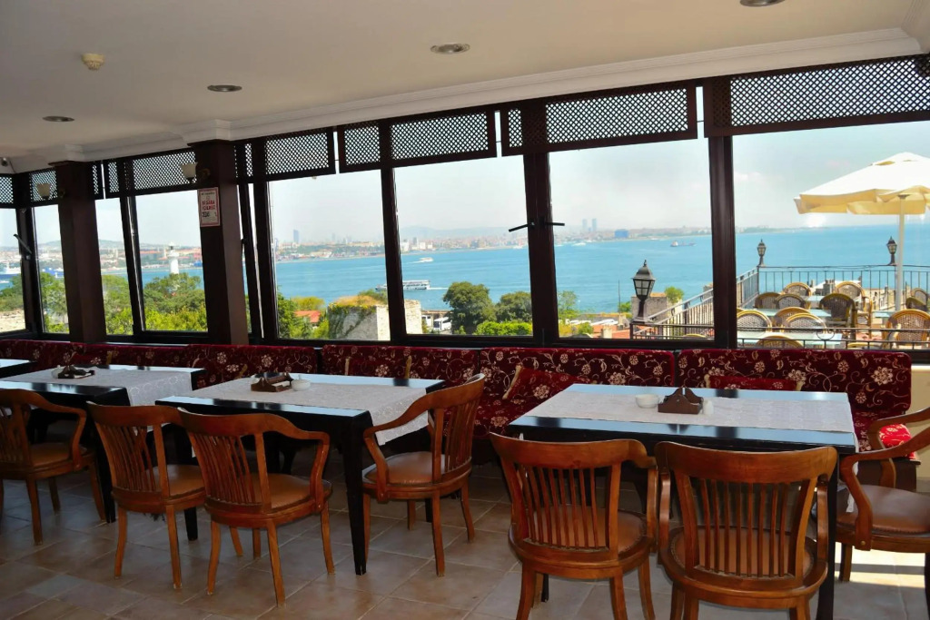 Hotel Alp Guesthouse