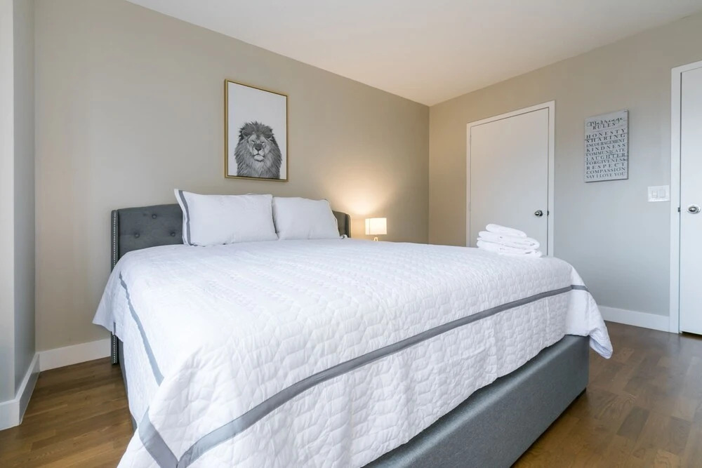 Finest Luxury 1 Bedroom Apartment