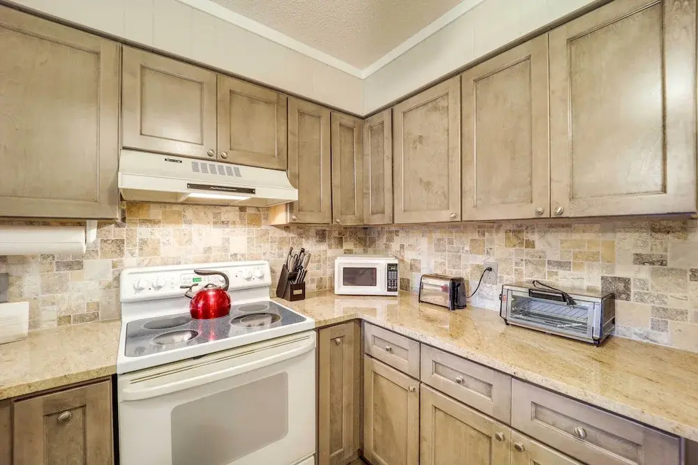 Hike, Golf & Ski: Beech Mtn Condo w/ Resort Perks!