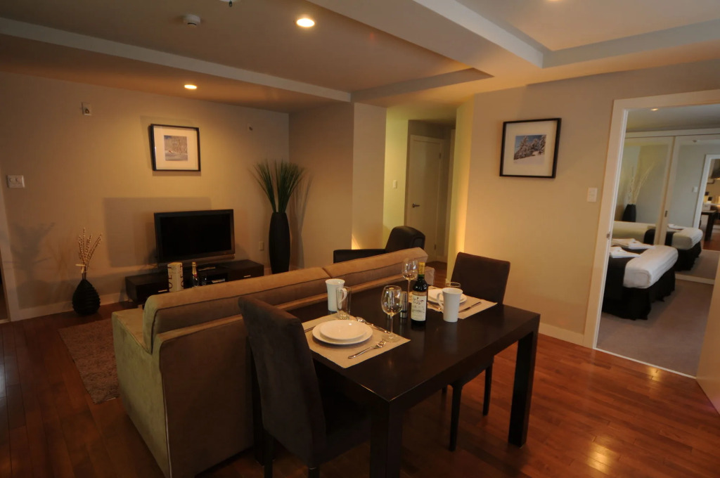 Fresh Powder Accommodation