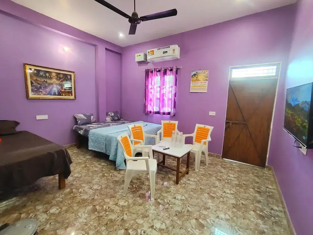 Hotel O by OYO Neeta Homestay
