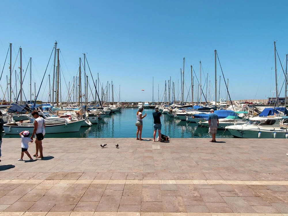Apartment in Heart of Mogan near Beach