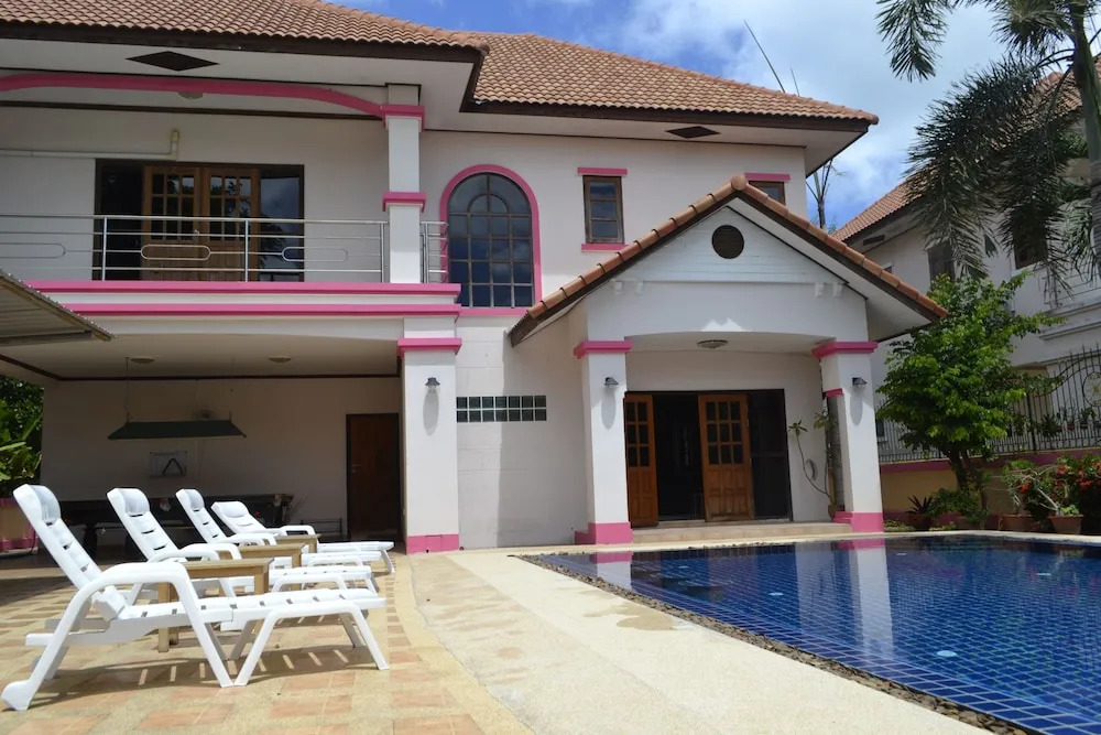 Cesar House