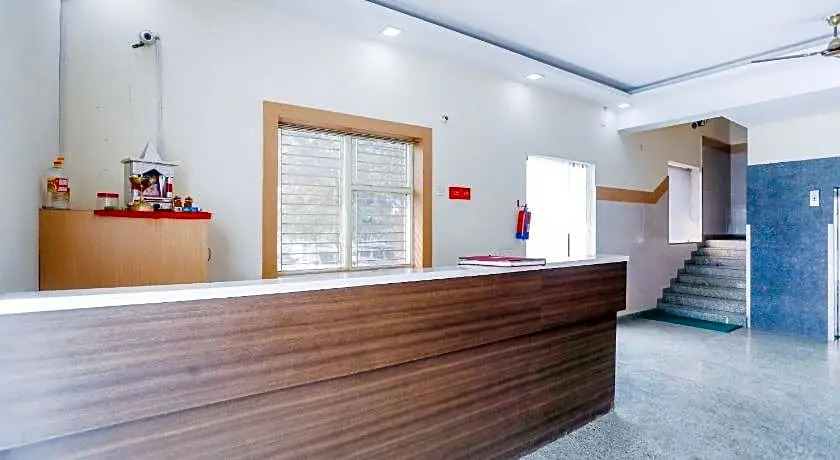OYO 28629 Hotel Crosswind