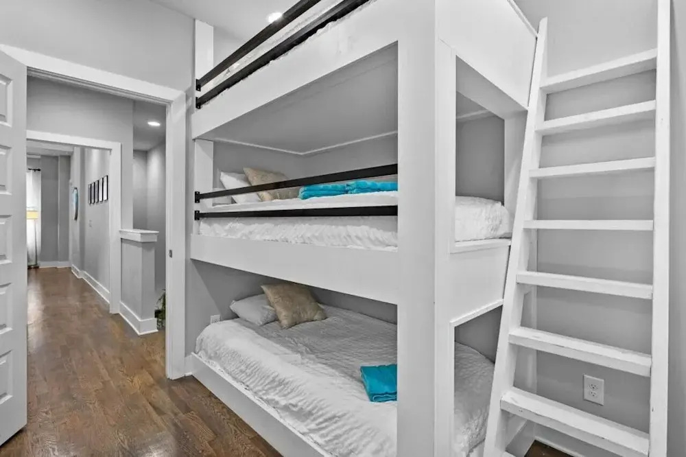 City Heights - Broadway Designer Condo