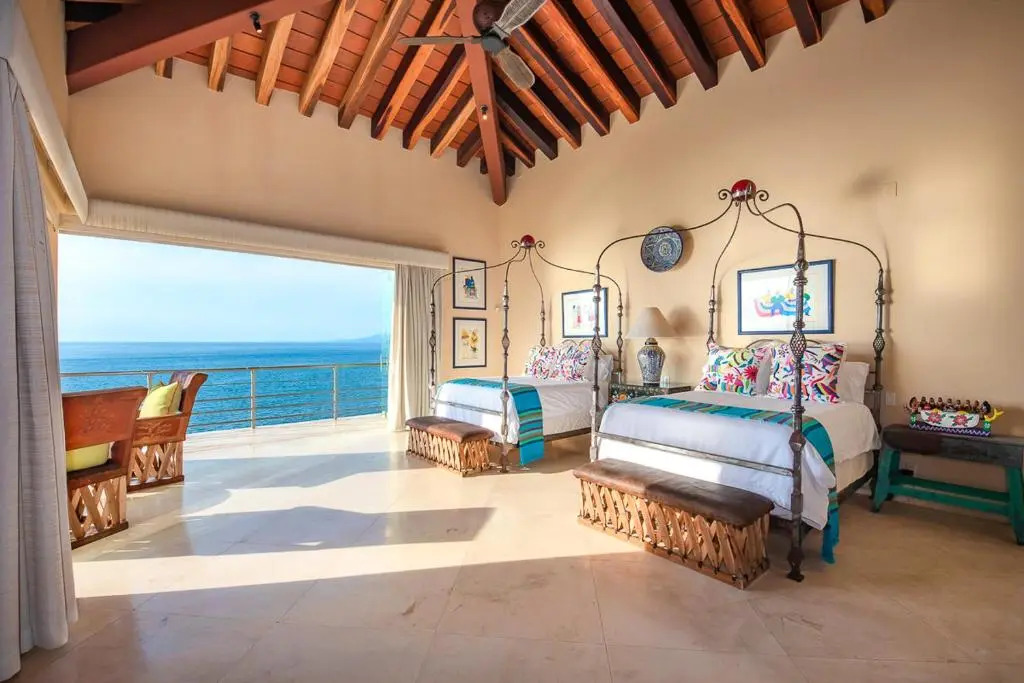Conchas Chinas Villa Sleeps 10 with Pool and Air Con