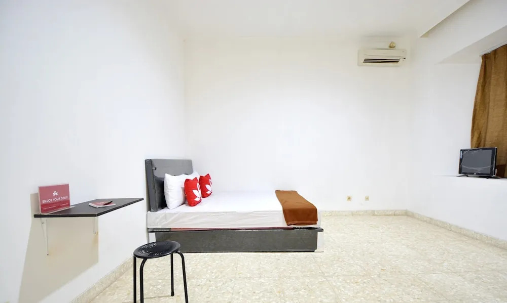 ZEN Rooms Kemang G17 Syariah