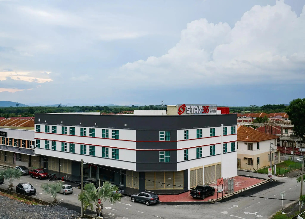 OYO 89386 Stay 365 Hotel