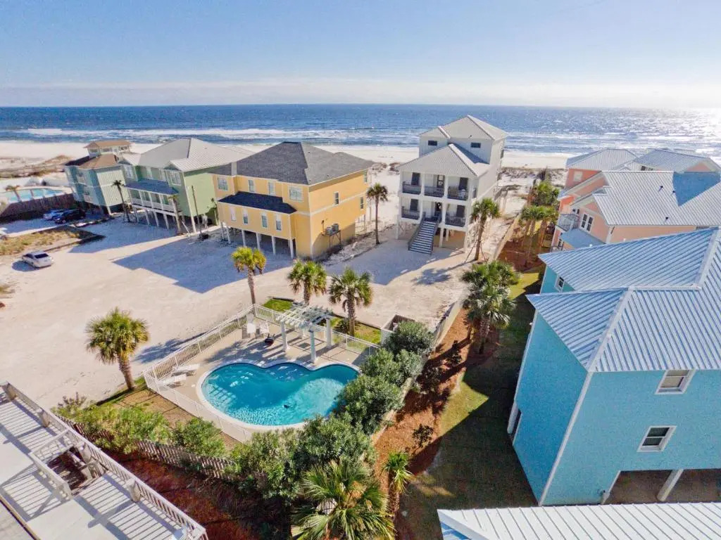 Romar House At Beachside