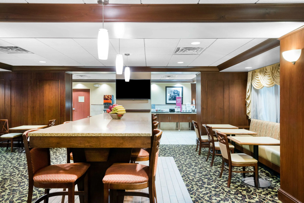 Hampton Inn Roanoke/Hollins - I-81