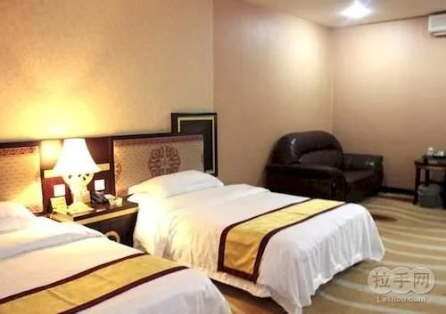 Huanan Hotel