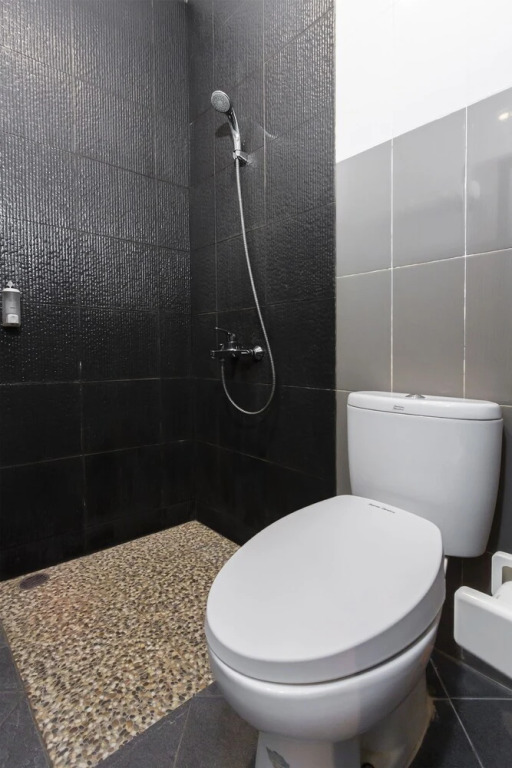OYO 758 Rumah Leting Homestay