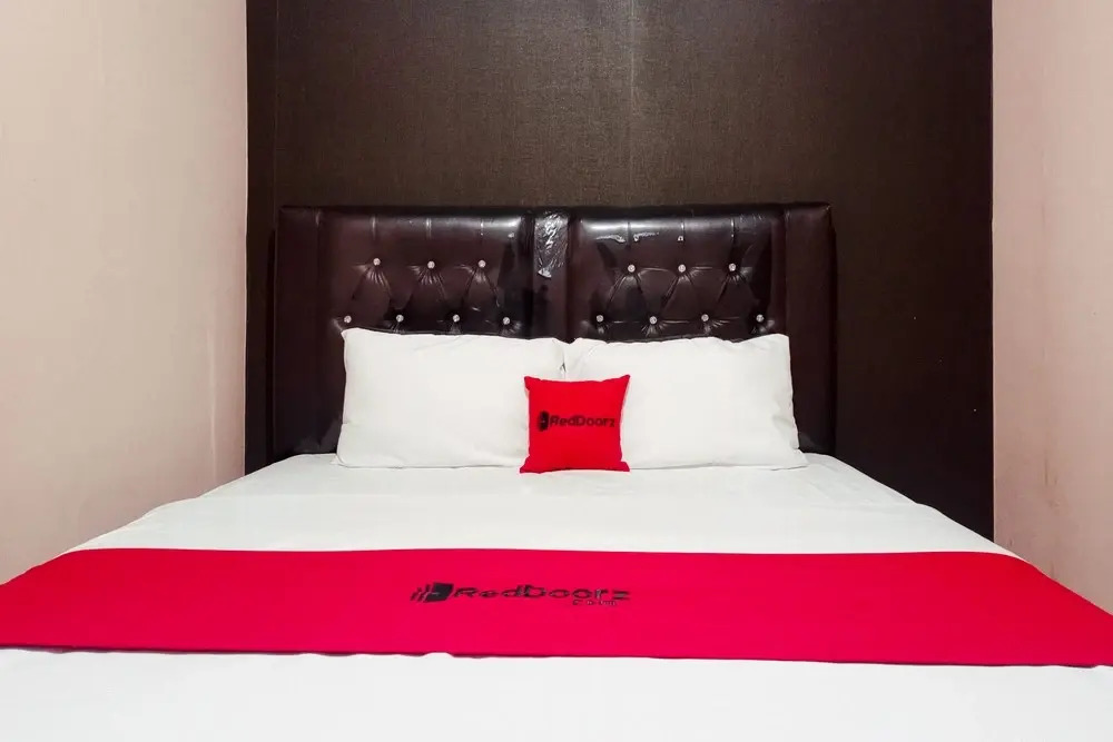 RedDoorz at Hotel Island Bengkulu