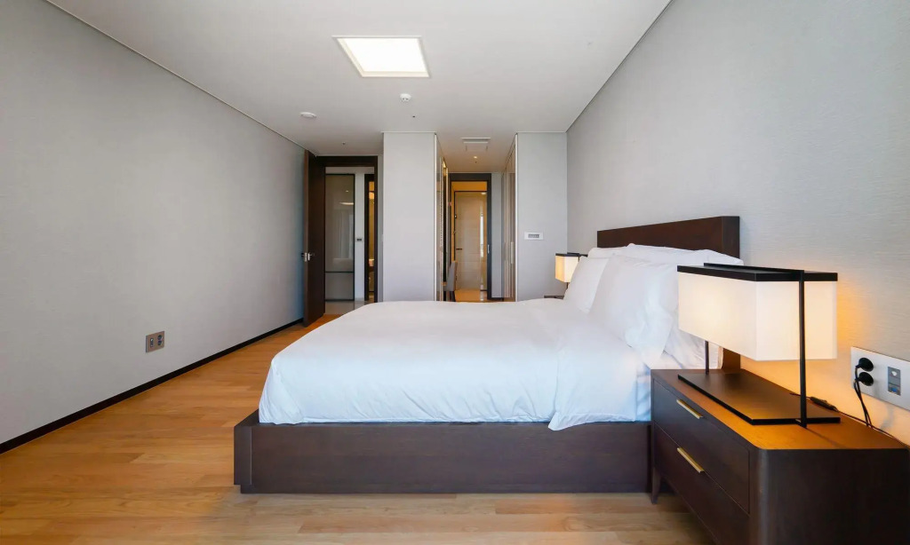 New CZ LCT Residence