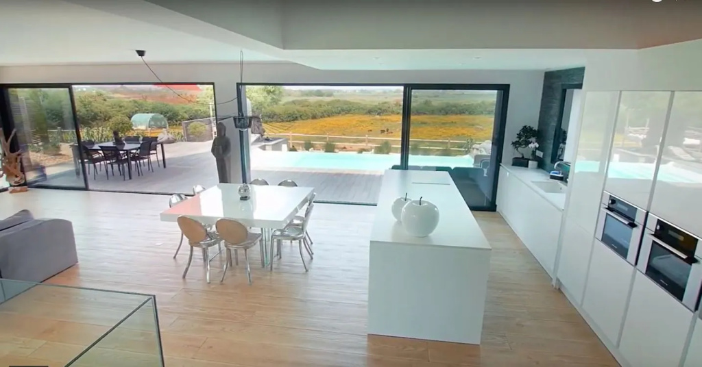 Home Le Clos Maric
