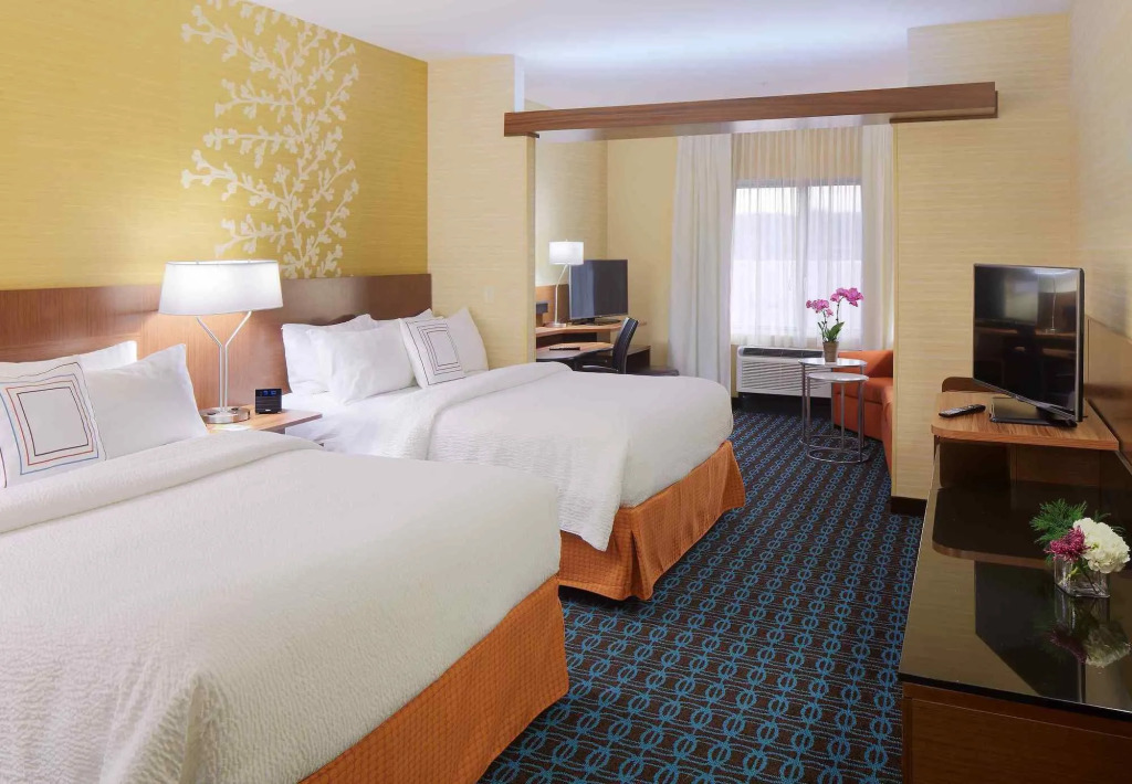 Fairfield Inn & Suites Springfield Northampton/Amherst