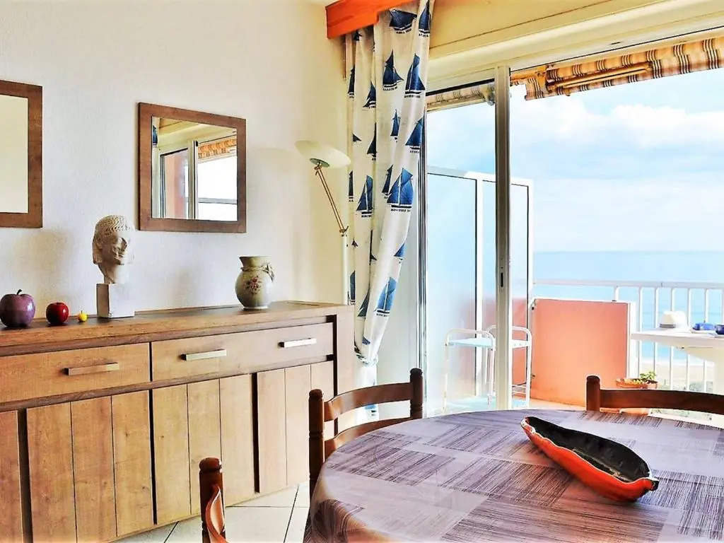 Appartement Le Lavandou, 1 pièce, 2 personnes - FR-1-251-237