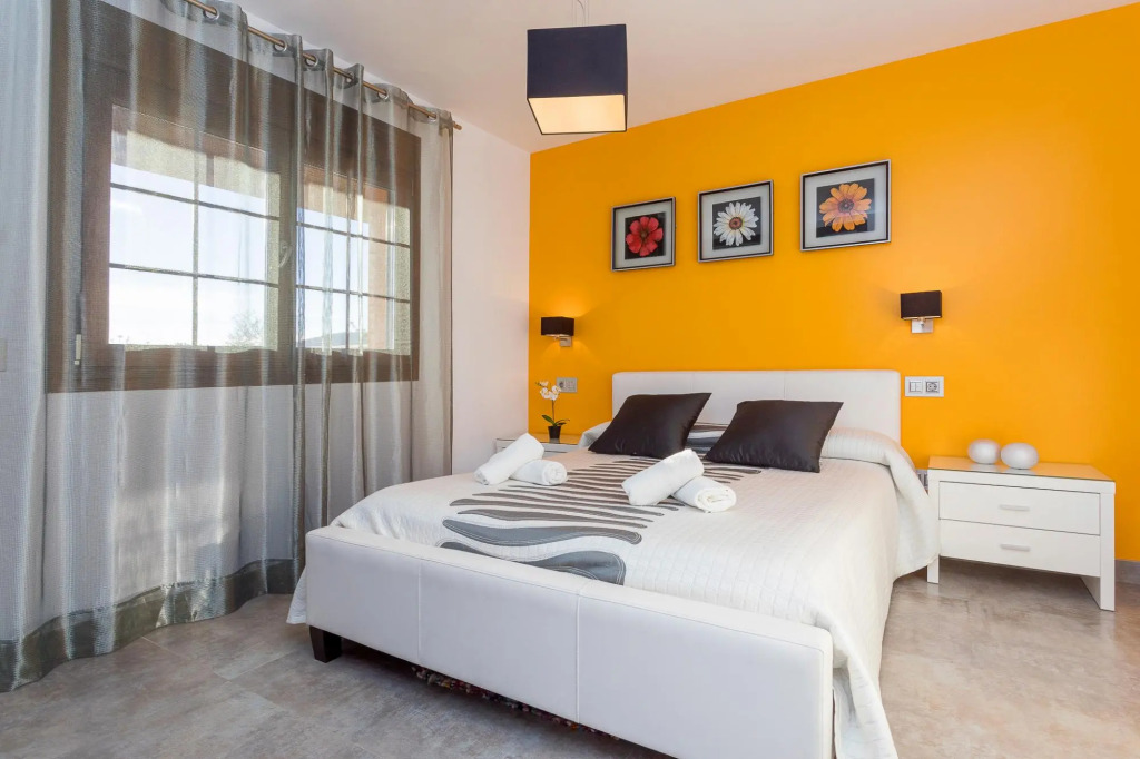 Villa in Ibiza Town Sleeps 14 16 - Villa Campo Sol