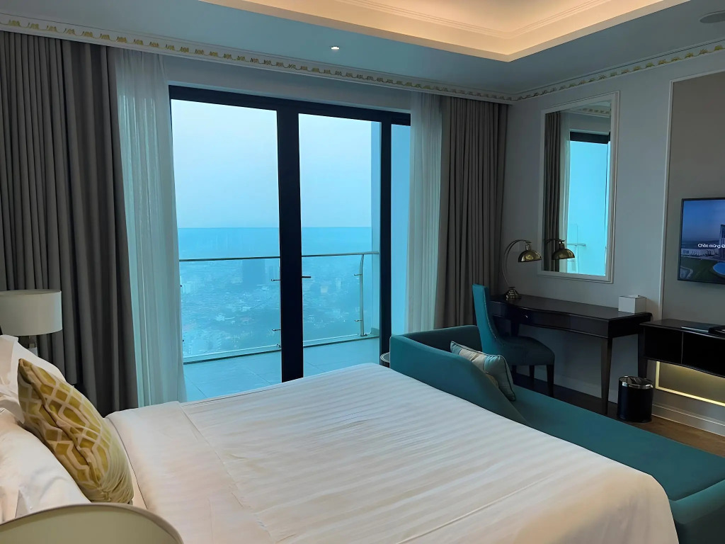 FLC Halong Bay Golf Club & Luxury Resort