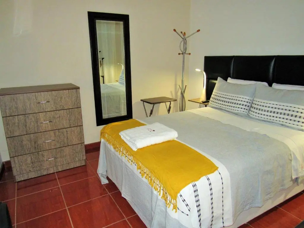 DEL VALLE HOUSE II