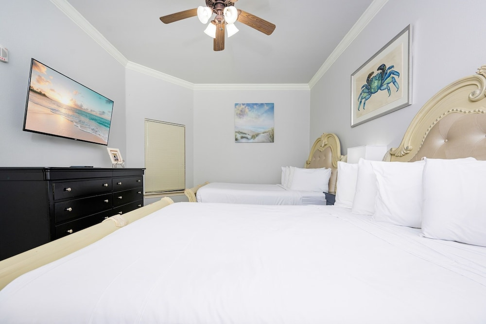 Phoenix West 2103 3 Bedroom Condo
