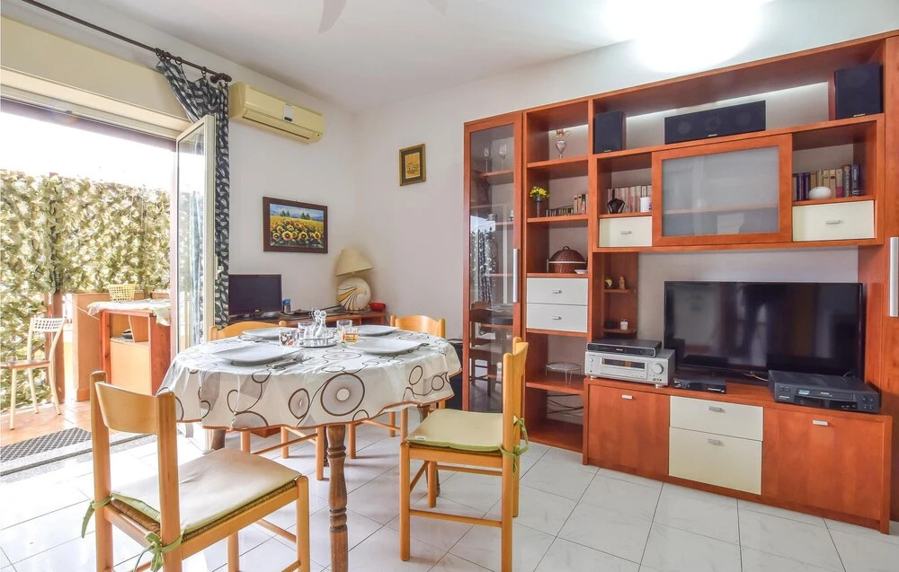 Amazing Apartment in Piedimonte Etneo With 2 Bedrooms and Wifi