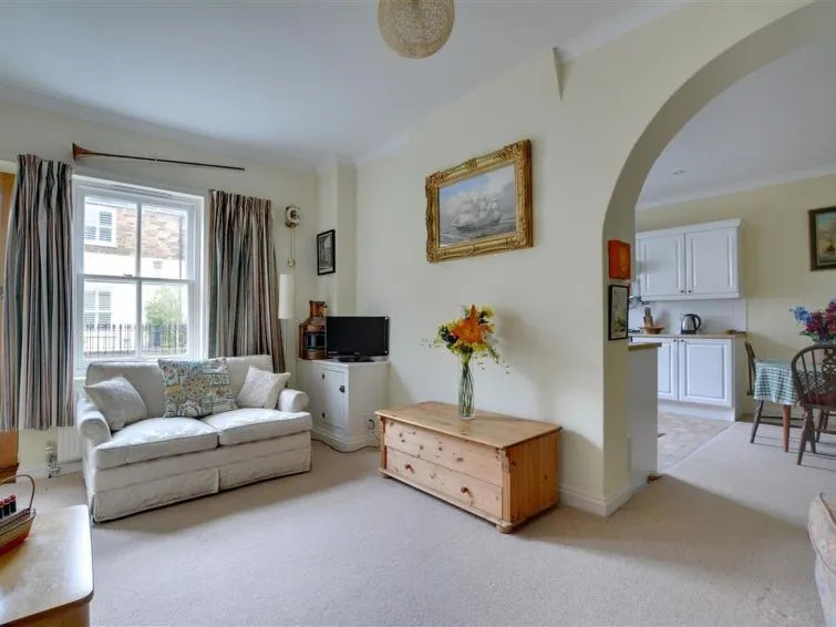 Holiday Home Cam Court