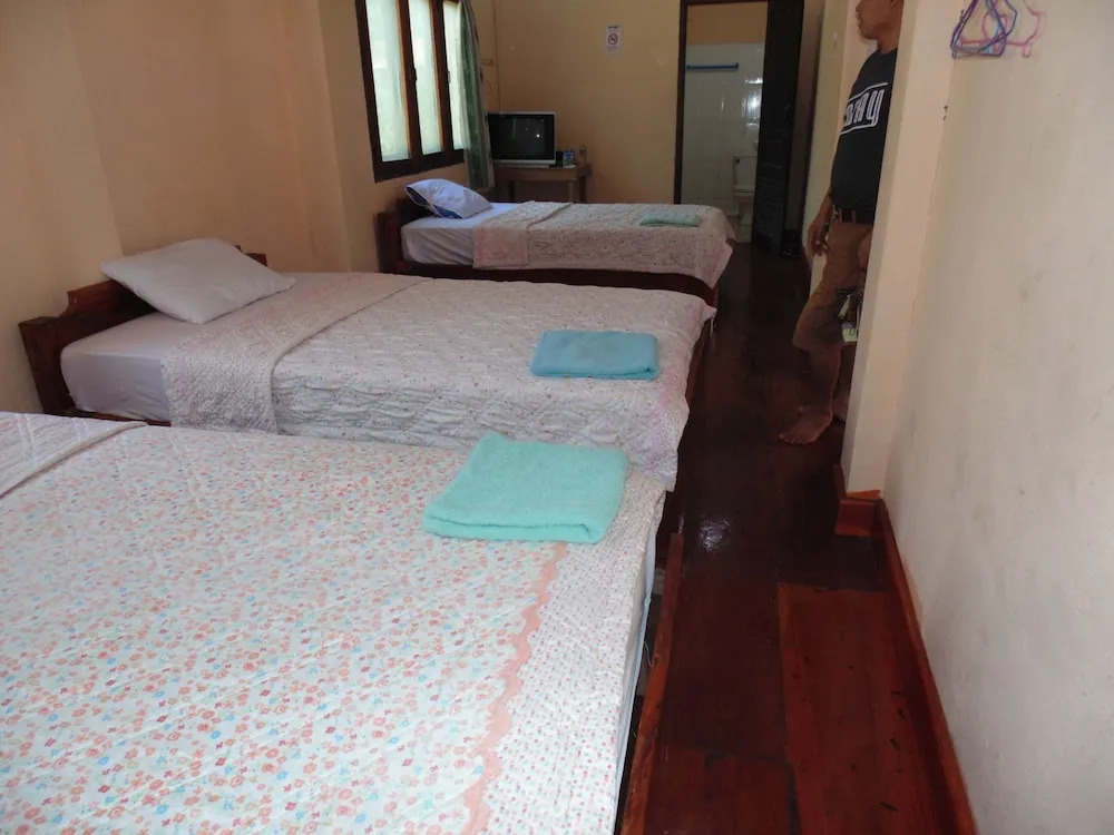 Saynambak Riverside Guest House
