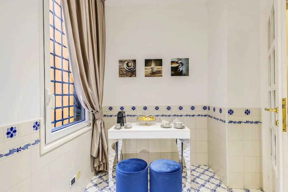 Trevi Fountain Luxury Home