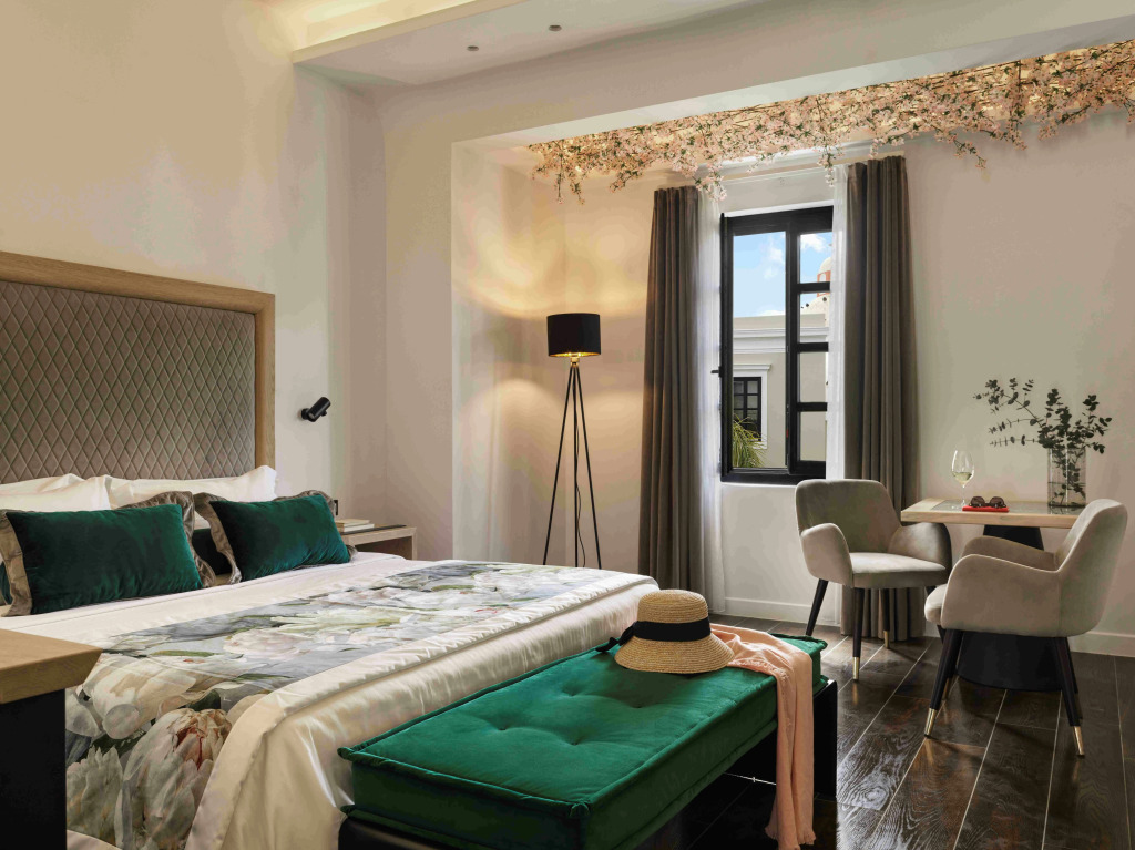 Katikies Garden Santorini - The Leading Hotels Of The World